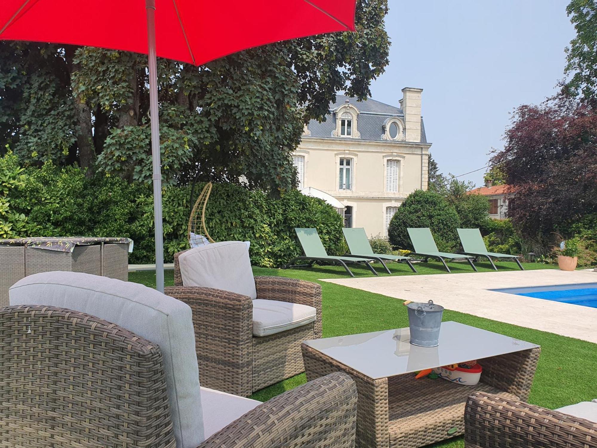 Bed and Breakfast Les 5 Escales Parthenay Zewnętrze zdjęcie