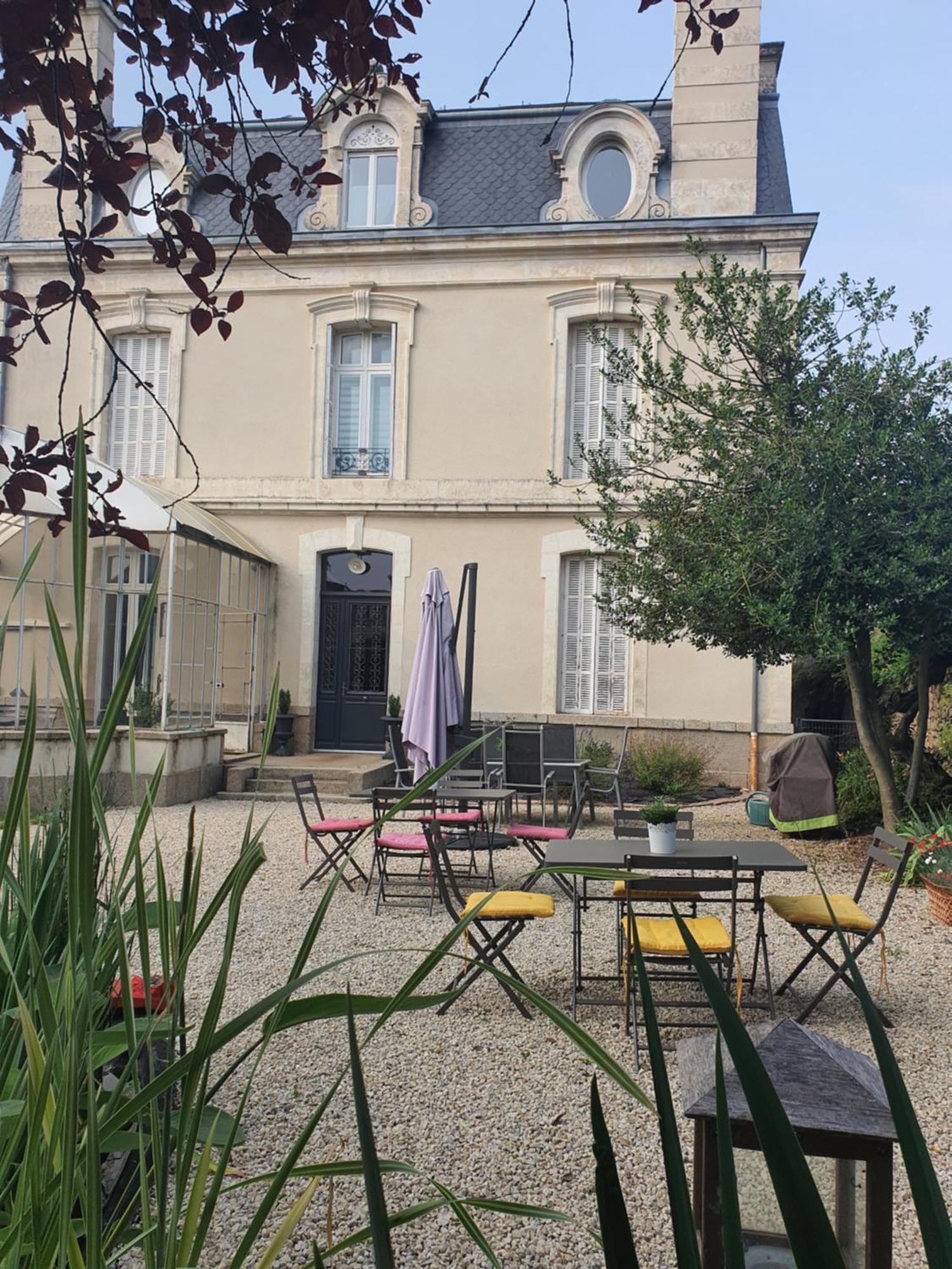 Bed and Breakfast Les 5 Escales Parthenay Zewnętrze zdjęcie